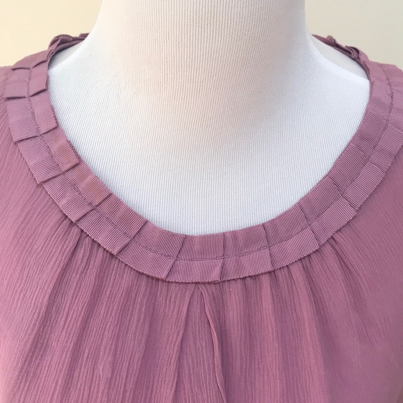 Banana Republic Orchid Silk Blouse - Picture 4 of 8